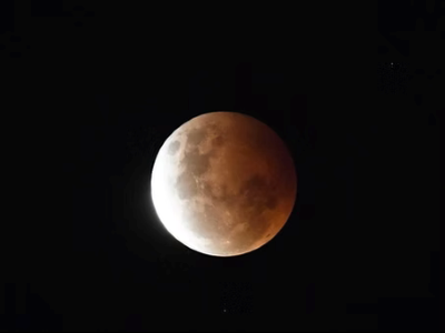 Eclipse parcial e Superlua: fenômenos podem ser vistos à olho nu