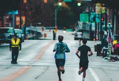Como a prática de corrida pode aliviar o estresse e contribuir para a saúde mental