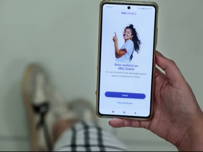 MEC Enem: aplicativo reúne simulados e faz correção de redações