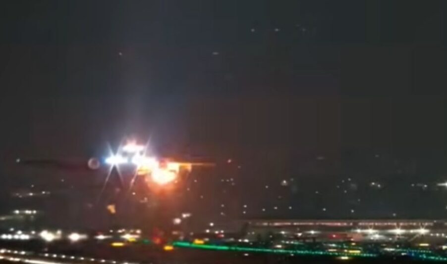 Momento da explosão de motor capturado por câmera.