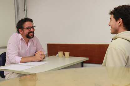 Simulação prepara alunos para entrevistas de emprego