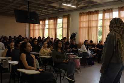 Profissionais de RP falam sobre transação entre academia e mercado