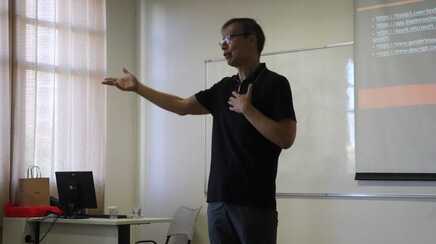 Especialista conta como funciona o mundo da narração