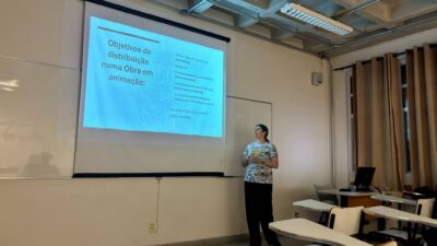Flávia apresenta orientações da pós-produção e divulgação de curtas-metragens