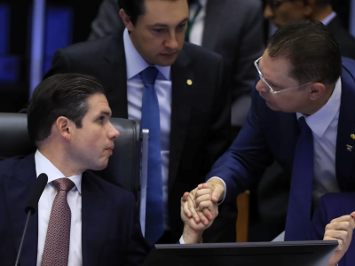 Representantes do povo que não ouvem o próprio povo