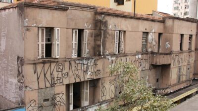 Polícia Militar faz desocupação de estudantes na reitoria da USP
