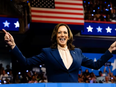 População americana demonstra favoritismo de Kamala Harris entre mulheres e jovens