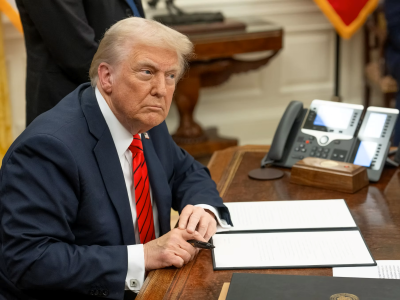 Justiça impede Trump de cancelar visto de 530 mil latino-americanos