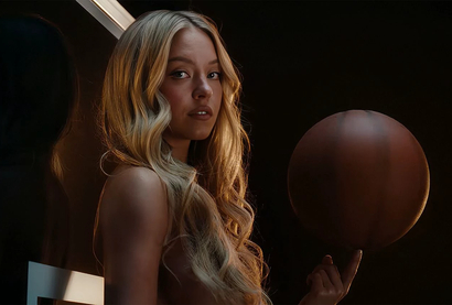Sydney Sweeney é criticada por anúncio de apostas que sexualiza o esporte feminino